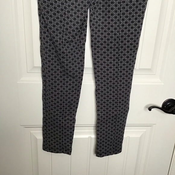 Betabrand Skinny-Leg Journey Pants in Limestone Size Small Long. - Picture 8 of 10